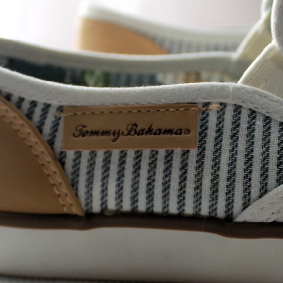 Tommy Bahama Slip On Striped Nautical Boat Sneakers, Size 8, NWOT - Picture 3 of 10